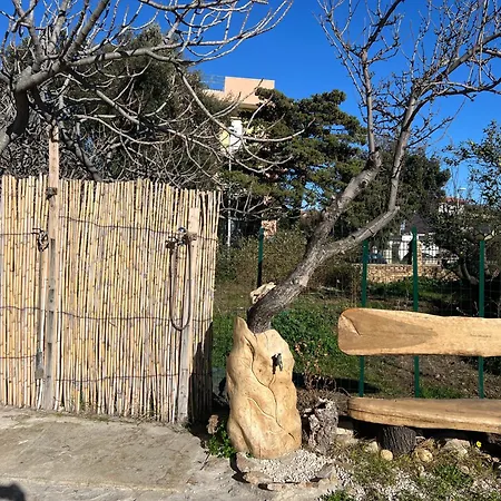 Massetti's Beachside Apartmán La Caletta
