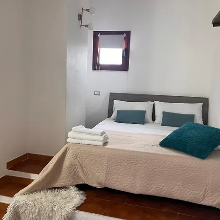 Apartment Massetti Per Coppie Sulla Costa Nord Est Dell Isola A Pochi Passi Dalla