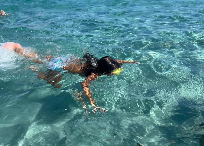Massetti Per Coppie Sulla Costa Nord Est Dell Isola A Pochi Passi Dalla 拉卡勒塔