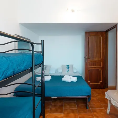 Massetti's Beachside * La Caletta