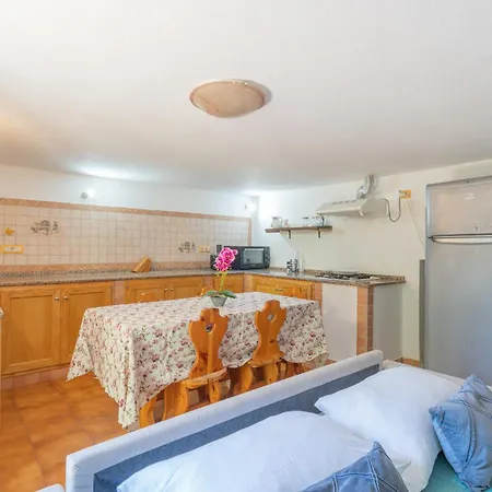 Massetti's Beachside * La Caletta