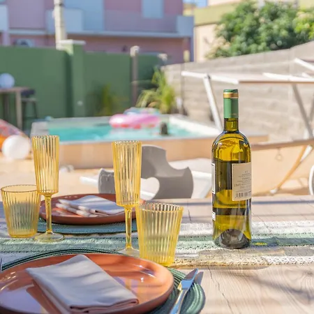 Apartamento Massetti's Beachside La Caletta